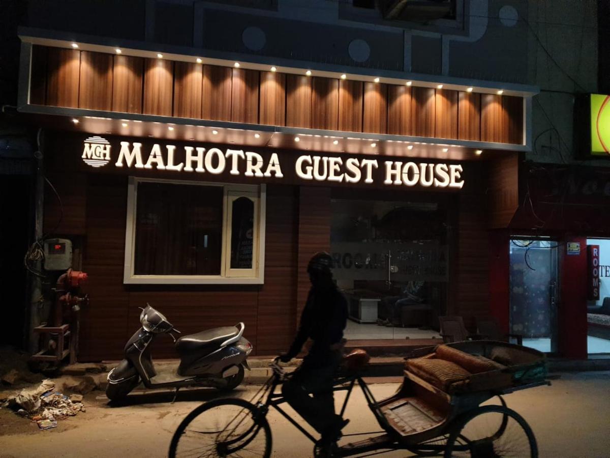 Hotel Malhotra Inn 50 Meter From Golden Temple Amritsar Exterior photo